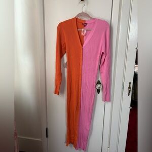 Body com long sleeve colour block dress in viscose/nylon
NWT
